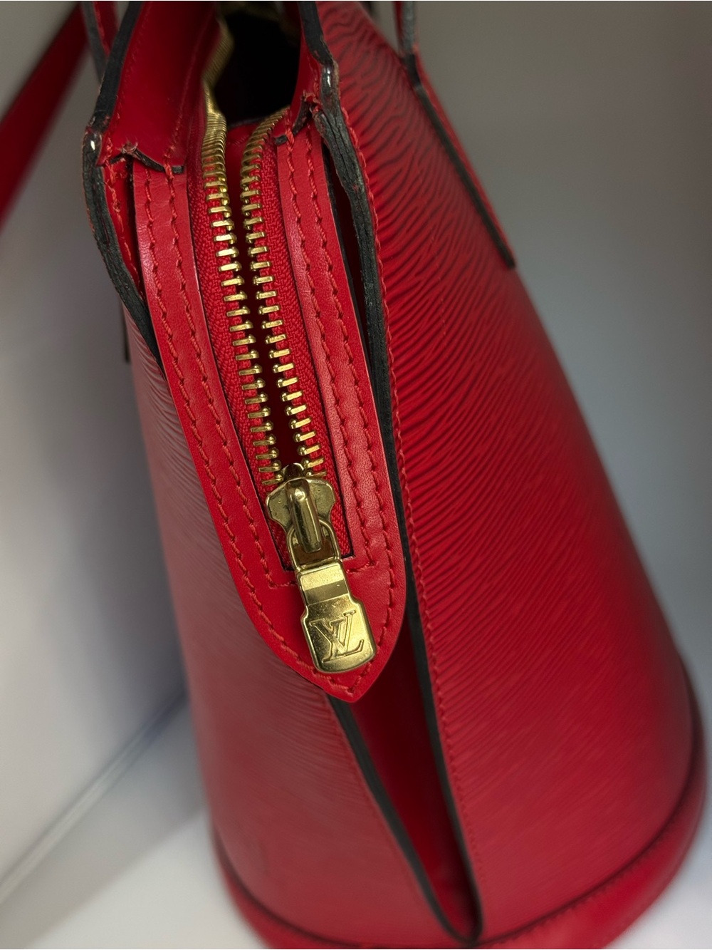 Louis Vuitton Epi Leather Saint Jacques GM in Castillan Red - Picture 8 of 12